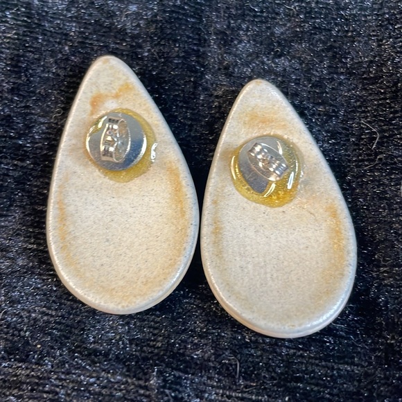 Vintage porcelain teardrop earrings. - Picture 3 of 3